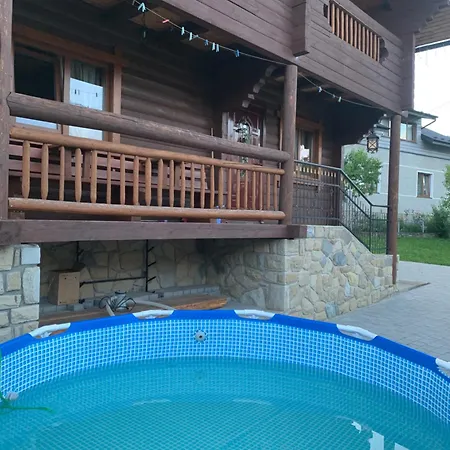 Eco Sadyba Familia Dağ evi *