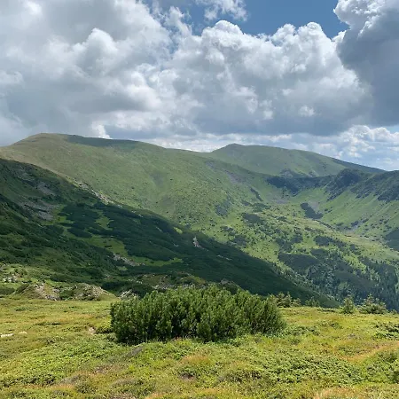 Dağ evi Eco Sadyba Familia Yaremche
